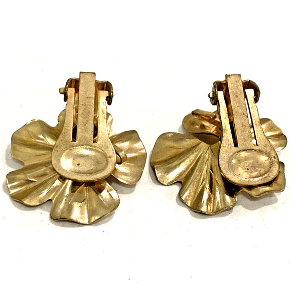 Vintage clip on earrings red beads textured dimensional golden lotus lily pad - Picture 3 of 6